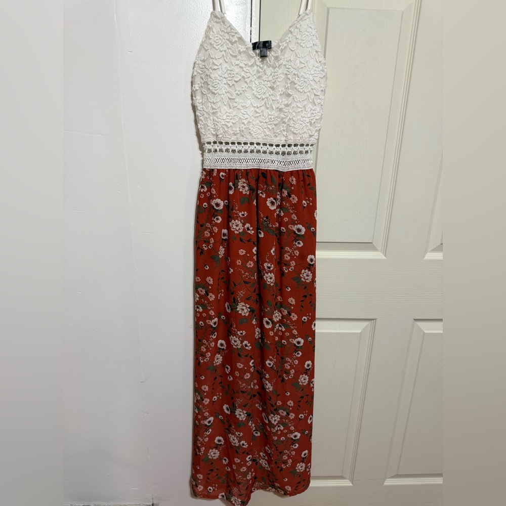 Floral Lace Maxi Dress in White and Red Foral